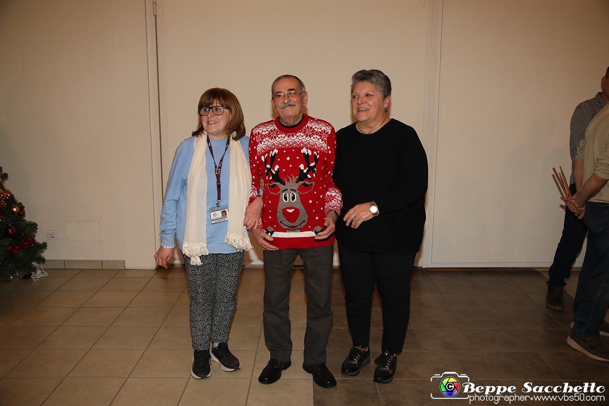 VBS_8303 - Auguri di Natale 2024 Fondazione Elvio Pescarmona.jpg